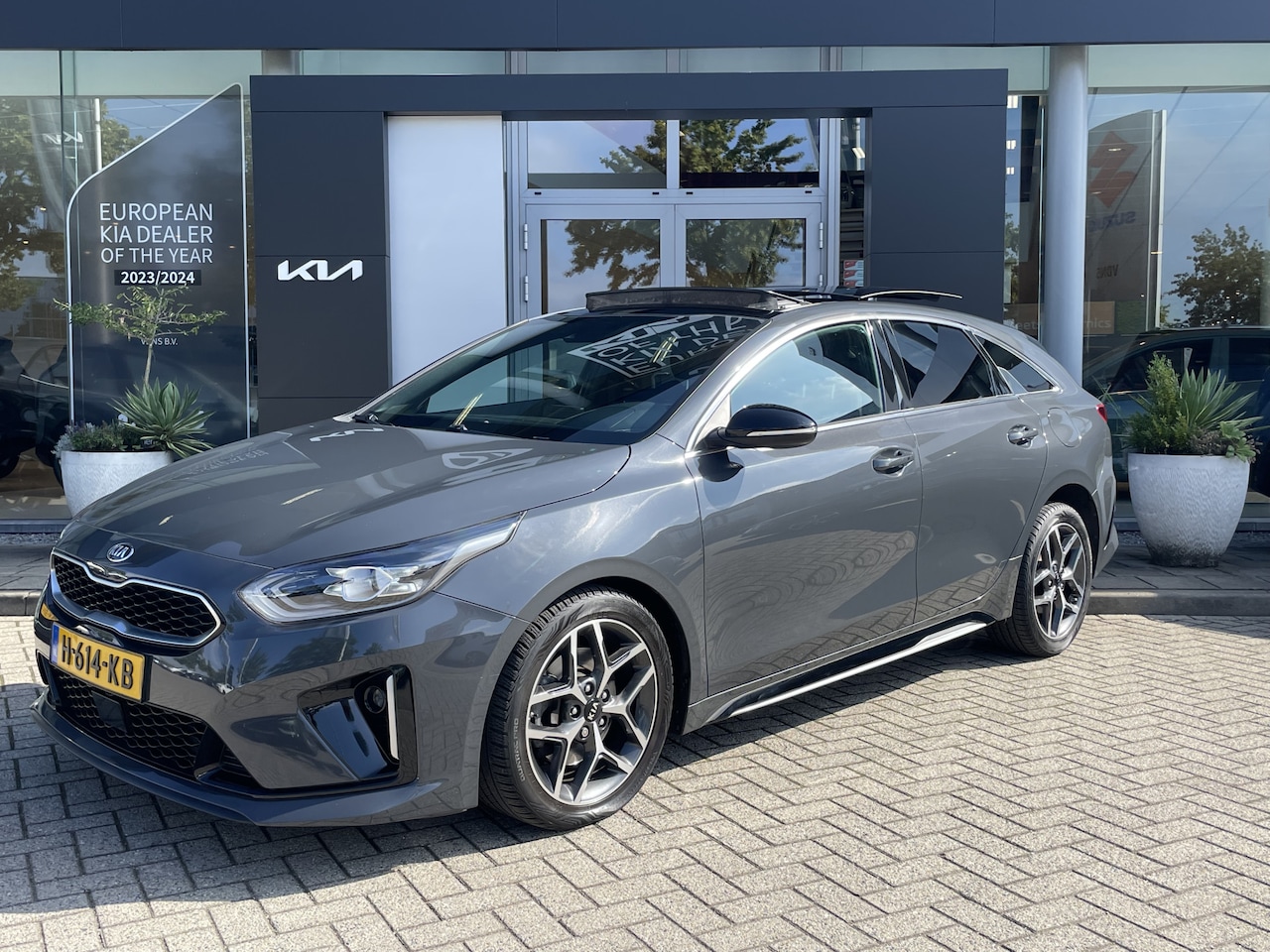 Kia Pro cee'd - 1.4 T-GDI GT-Line Automaat | CarPlay | Cruise | Camera | Info Bas: 0492-588982 Info Bas: 0 - AutoWereld.nl
