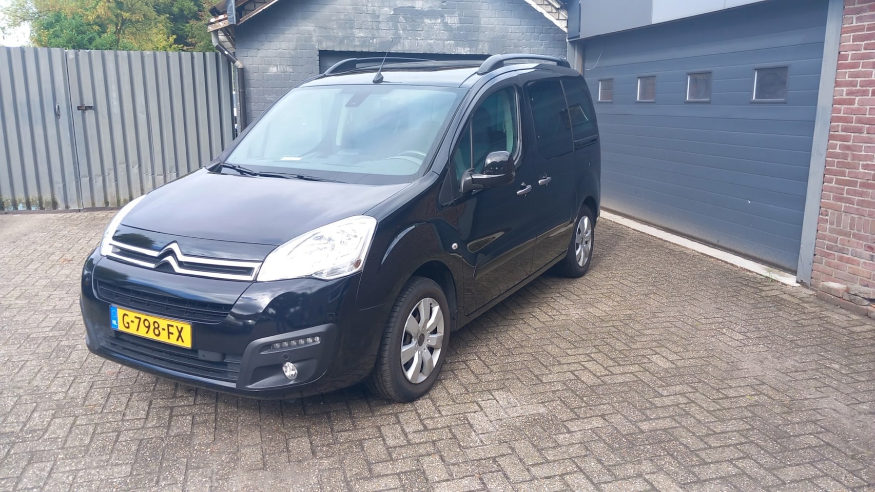Citroën Berlingo - 1.2 PureTech XTR 1.2 PureTech XTR,Navi,Achteruitrijcamera,Airco,Cruisecontrol,Parkeer sensoren, - AutoWereld.nl