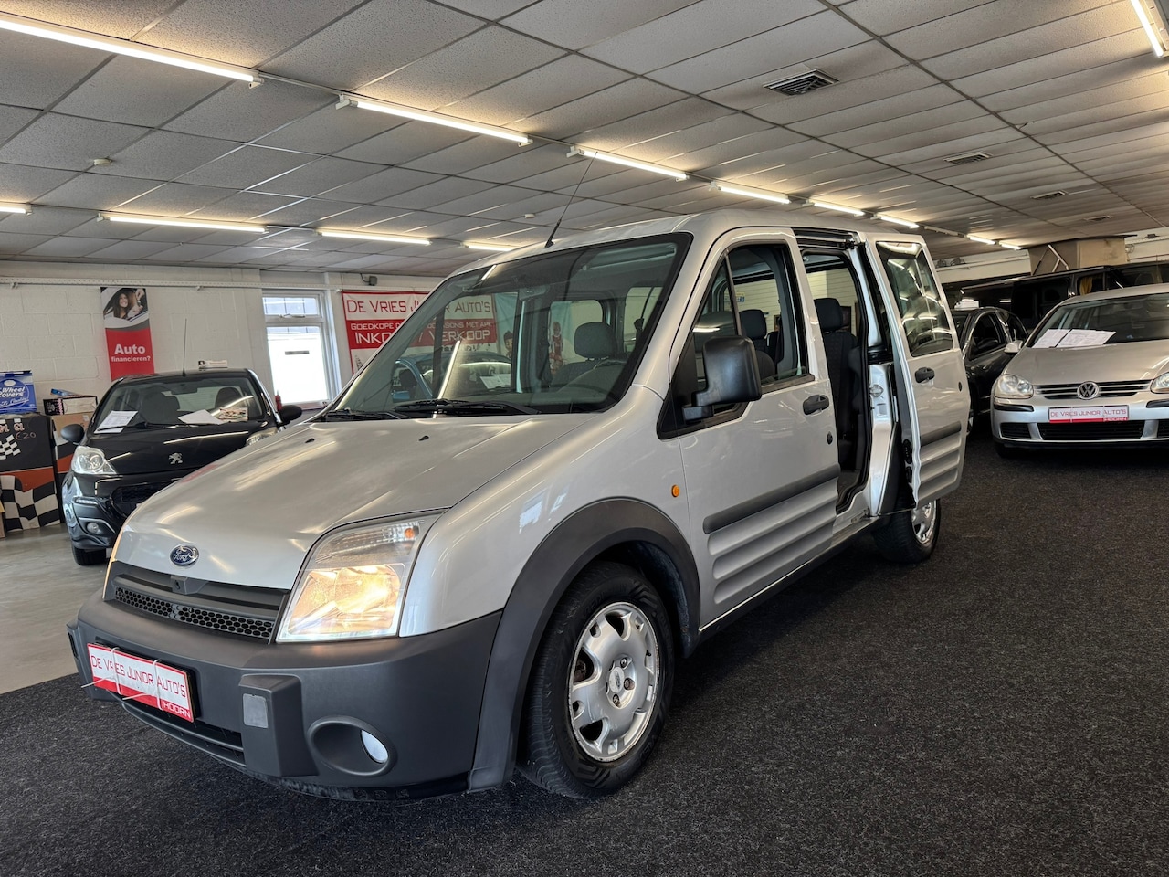 Ford Tourneo Connect - 1.8-16V SWB Futura. Nwe apk, dealer onderhouden en airco! - AutoWereld.nl