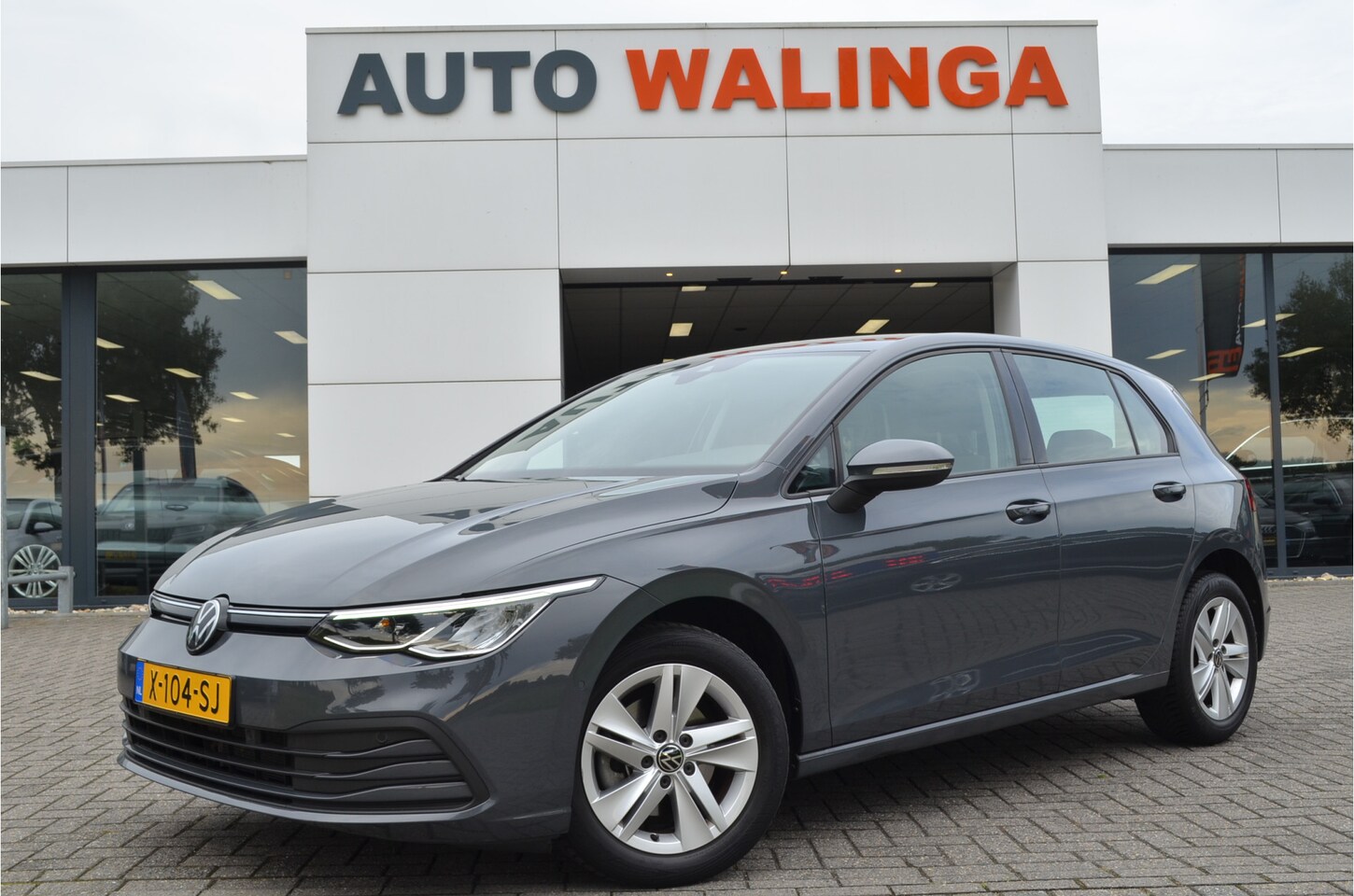 Volkswagen Golf - 1.0 eTSI Life Business Carplay | Stuur + Stoelverwarming | Adaptive Cruise | Virtual cockp - AutoWereld.nl