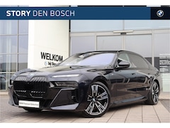 BMW i7 - xDrive60 High Executive M Sport / Panoramadak / Trekhaak / Stoelventilatie / Massagefuncti