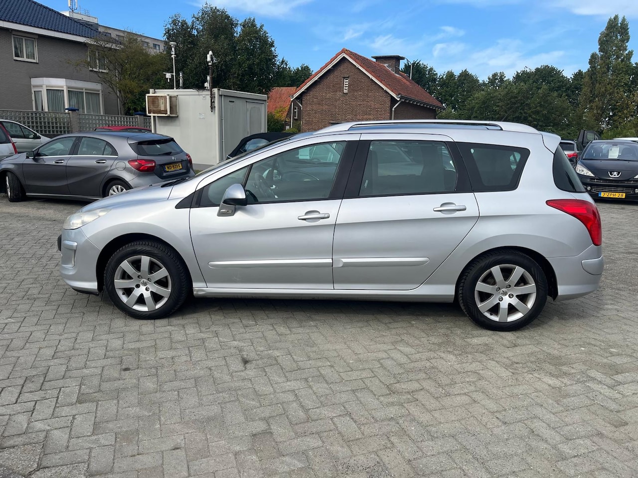 Peugeot 308 SW - 1.6 THP XT clima parkeersensoren automaar - AutoWereld.nl