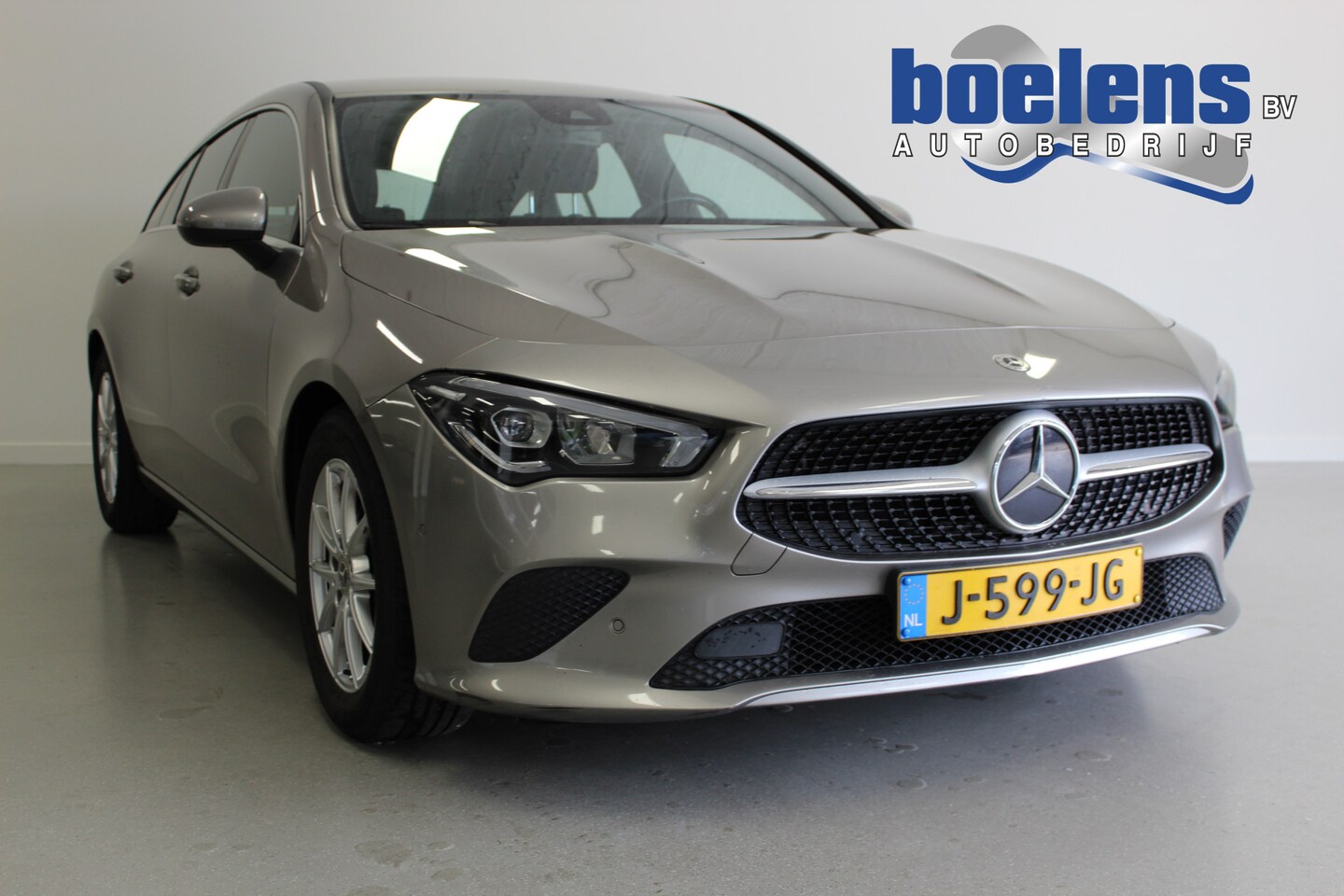 Mercedes-Benz CLA-klasse Shooting Brake - 180 d Business Solution | DAB | PDC-V/A | TREKHAAK | NAVI | E-KLEP | CLIMA | CRUISE | 16'L - AutoWereld.nl