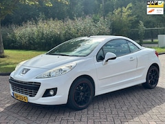 Peugeot 207 CC - 1.6 VTi Griffe/HARDTOP/AIRCO/LEDER/CRUISE/PARKEERSENS ACHTER/VERWARMDE VOORST