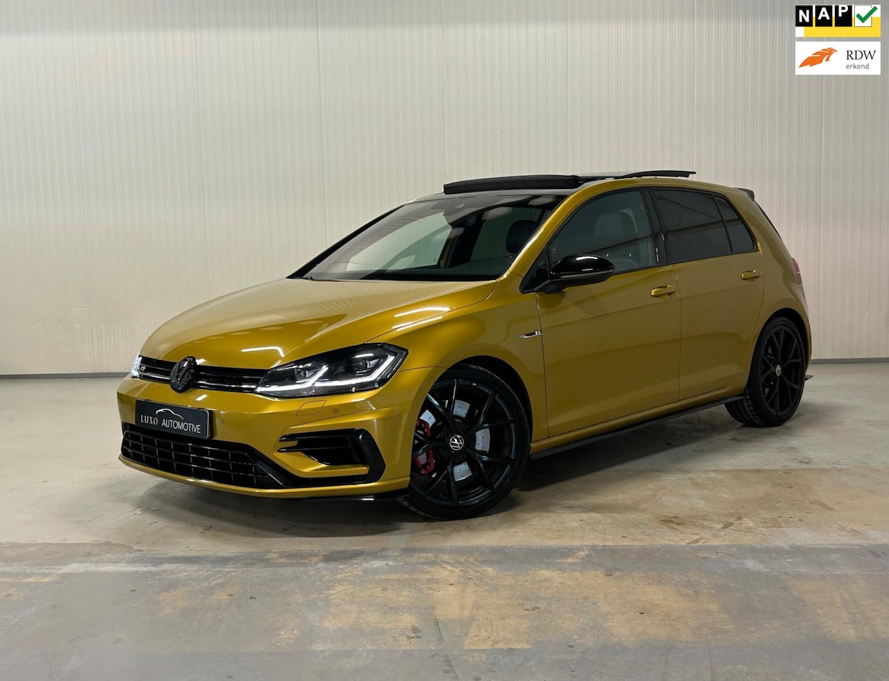 Volkswagen Golf - 2.0 TSI 4Motion R | PANO | DYNAUDIO | REMUS UITLAAT | DCC | KURKUMA GEEL - AutoWereld.nl