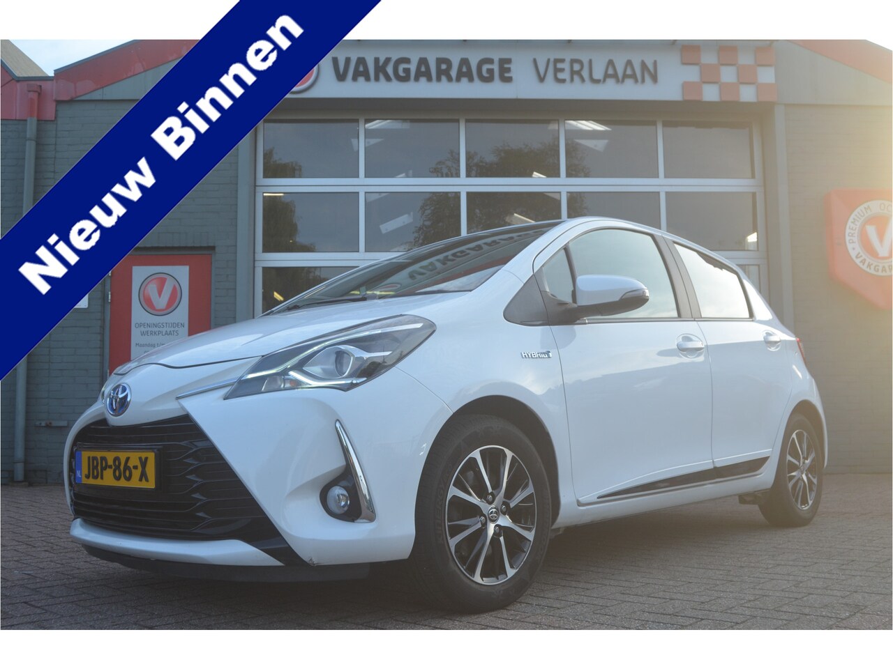 Toyota Yaris - 1.5 Hybrid Design 1.5 Hybrid Design - AutoWereld.nl
