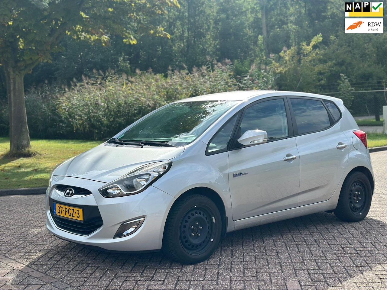 Hyundai ix20 - 1.4i i-Motion/AIRCO/ELECRAMEN VOOR-ACHTER/PARKEERSENS ACHTER/TREKHAAK - AutoWereld.nl