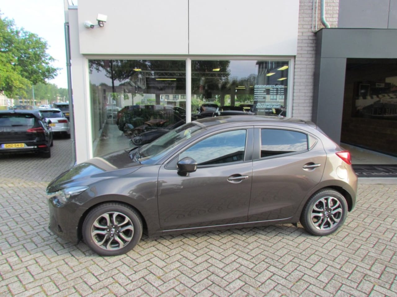 Mazda 2 - 1.5 Skyactiv-G 90pk 6AT GT-M - AutoWereld.nl