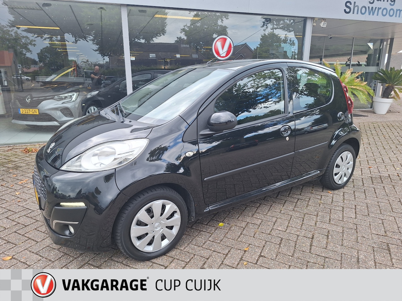 Peugeot 107 - 1.0 Active Airco / Centrale vergrendeling / Elektrische ramen / 4 Seizoenen banden / deale - AutoWereld.nl