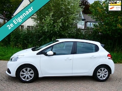 Peugeot 208 - 1.2i 5-deurs 2e eigenaar Airco Cruise Carplay Navi PDC Historie