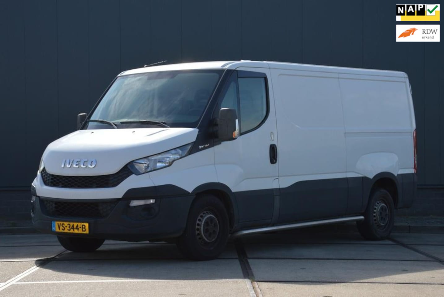 Iveco Daily - 35S11V 2.3 352 L2H1 Schuifdeur Trekhaak - AutoWereld.nl