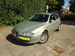 Alfa Romeo 147 - 1.6 T.Spark Distinctive