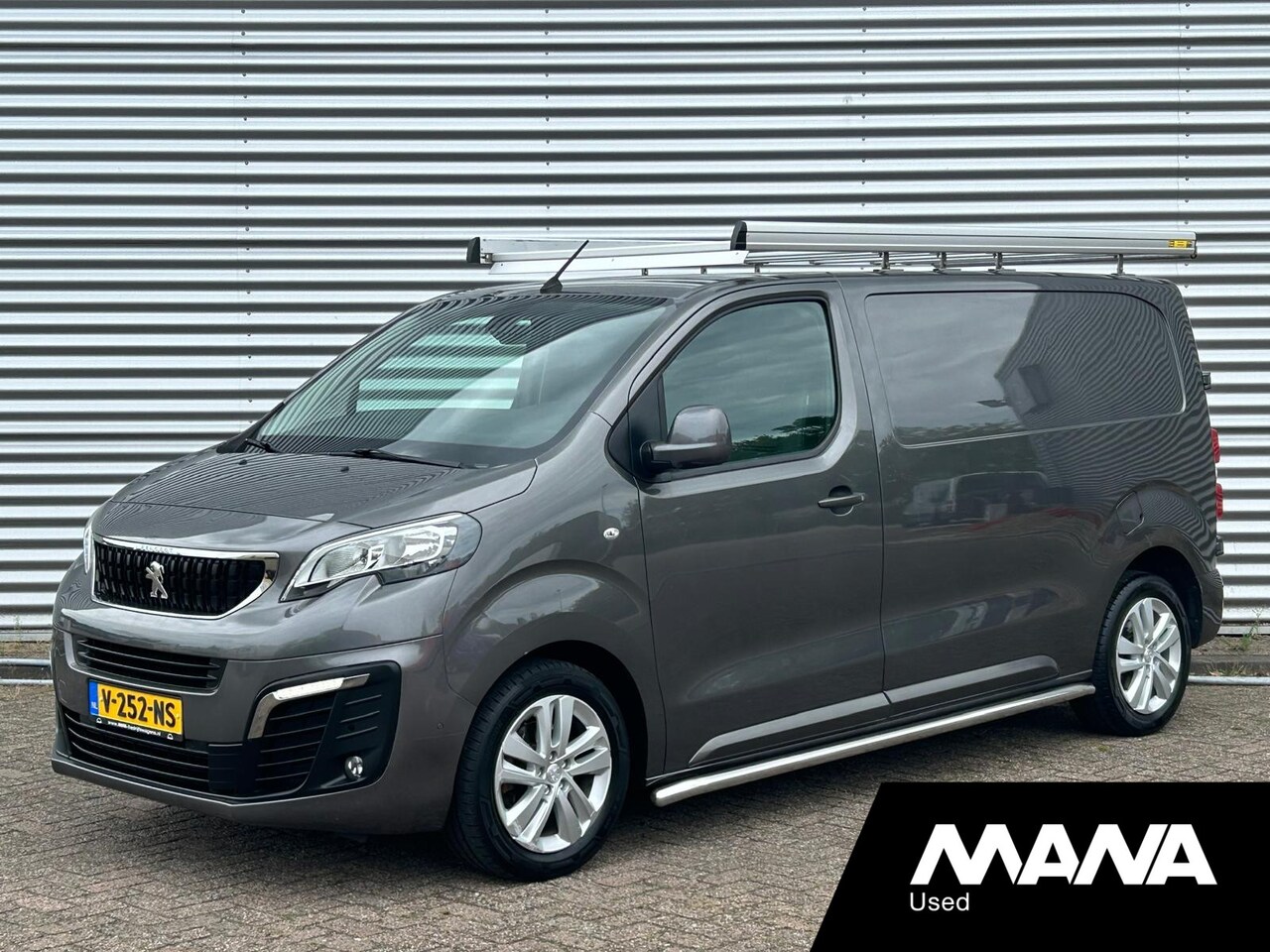 Peugeot Expert - 231S 2.0 BlueHDI 180PK Automaat Premium Stoelverwarming Imperiaal Trekhaak Cruise Navi - AutoWereld.nl