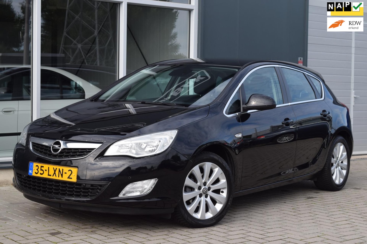 Opel Astra - 1.6 Cosmo | Airco | Cruise | Navi | NAP + APK 7-2026 ! - AutoWereld.nl