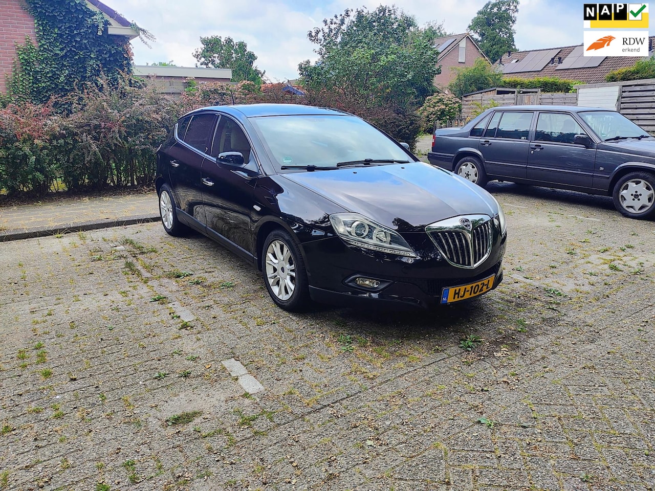 Lancia Delta - 1.4-16V Oro 1.4-16V Oro - AutoWereld.nl