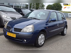 Renault Clio - 1.4-16V Privilège | Automaat | LEES BESCHRIJVING