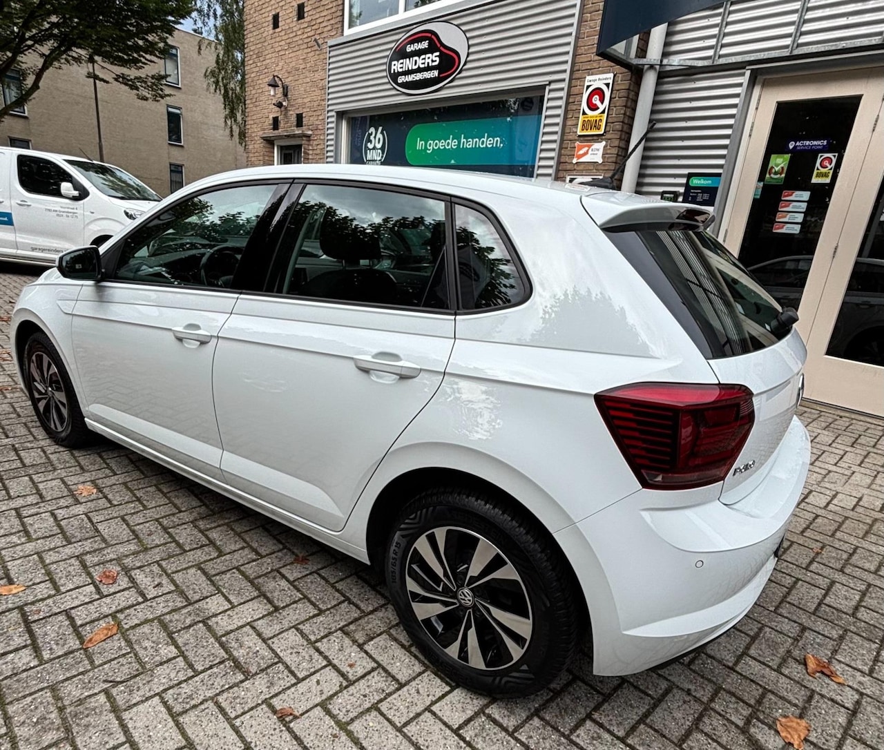 Volkswagen Polo - 1.0 TSI Comfortline / Apple carplay / ACC / PDC / All Season - AutoWereld.nl