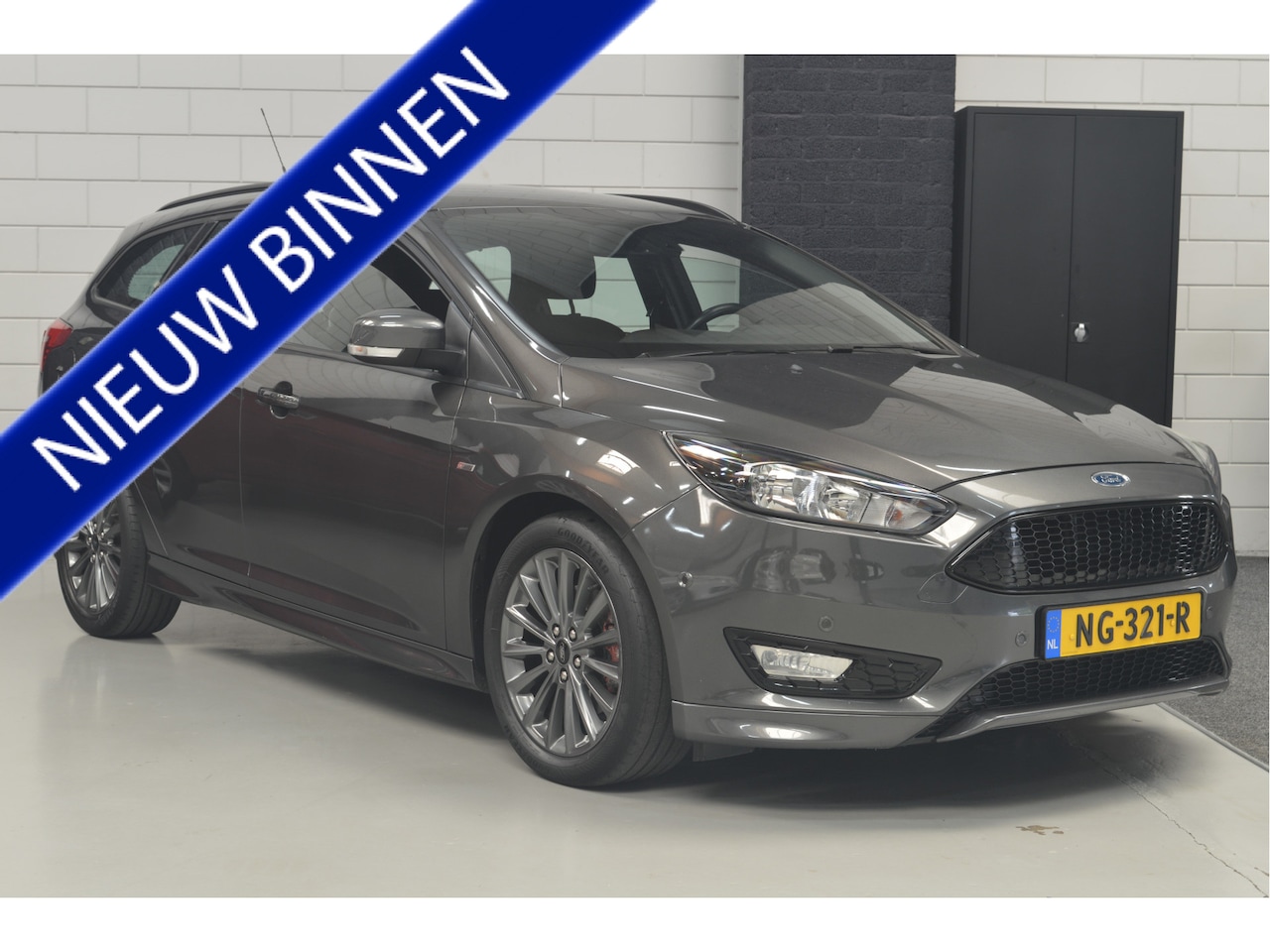 Ford Focus Wagon - 1.5 ST-Line // NAVI // CLIMA // CRUISE // PDC V&A // 1ste EIGENAAR // DEALER ONDERHOUIDEN - AutoWereld.nl