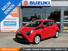 Toyota Aygo - 1.0 VVT-i x-play Automaat | Navigatie via Apple Carplay/ Android Auto | Camera achter | Bl