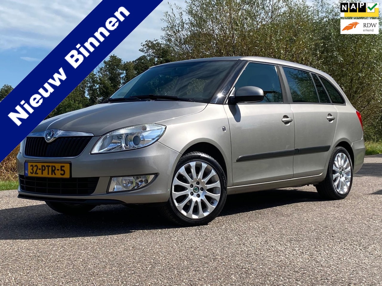 Skoda Fabia Combi - 1.2 TSI Ambition NAVI AIRCO Cruise NAP GOED ONDERHOUDEN - AutoWereld.nl