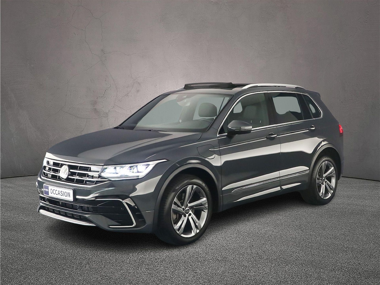 Volkswagen Tiguan - R-Line Business 1.4 TSI eHybrid 245pk DSG Automaat Panoramadak, LED matrix koplampen, Acht - AutoWereld.nl