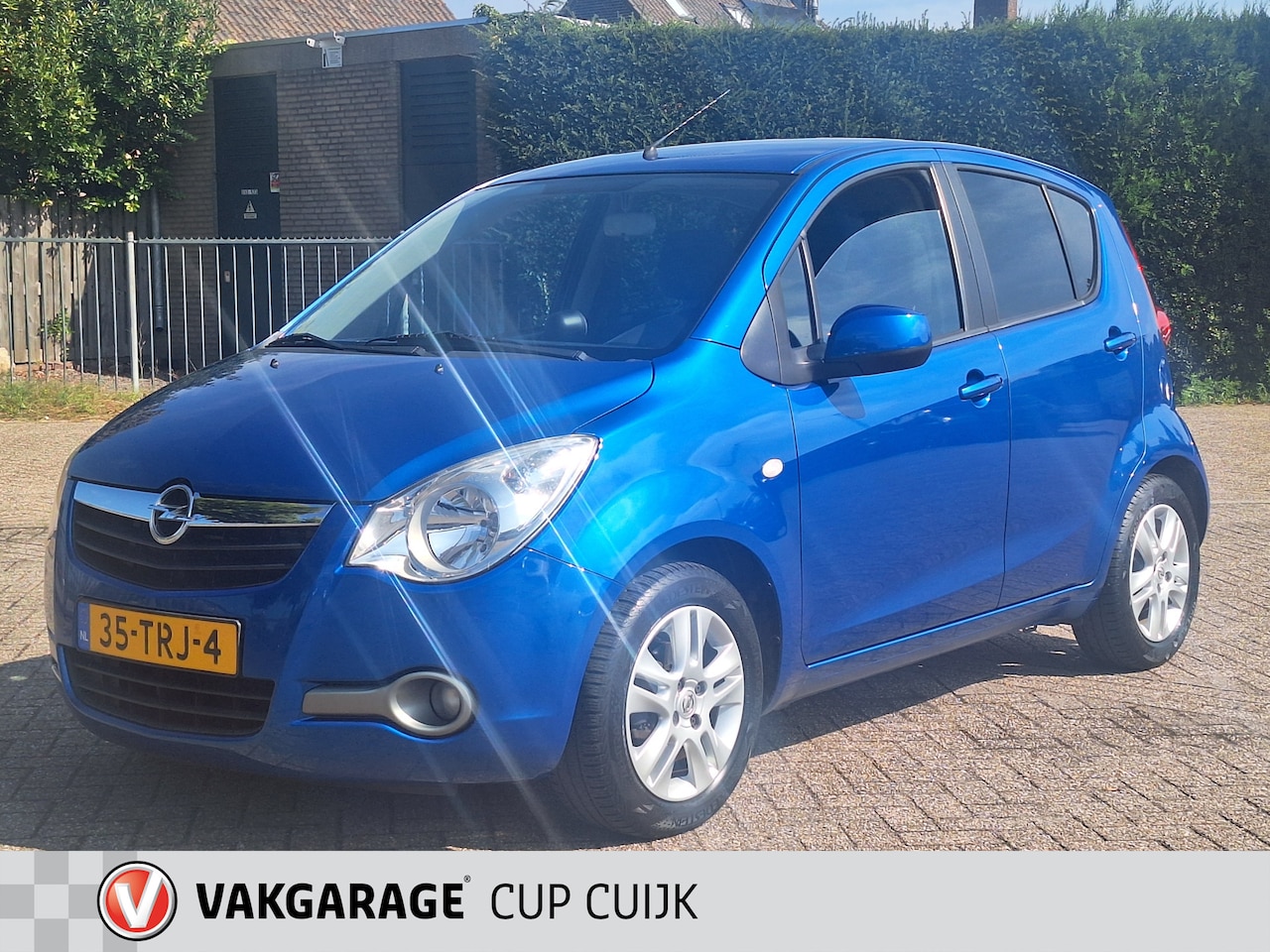 Opel Agila - 1.0 Edition Airco / Stuurbekrachtiging / 4 Seizoenen banden / Lichtmetealen velgen - AutoWereld.nl