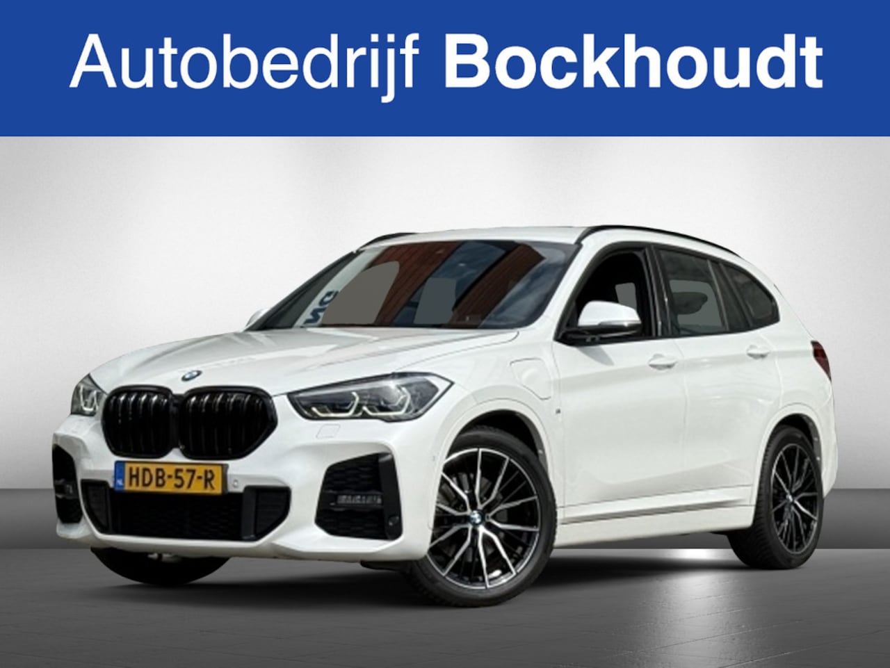 BMW X1 - xDrive25e High Exec. | M-Sport | Navi | Stoelverwarming - AutoWereld.nl
