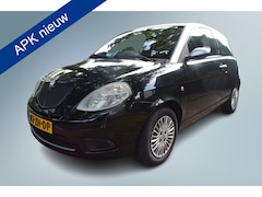 Lancia Y(psilon) - Ypsilon 1.2 Argento Airco
