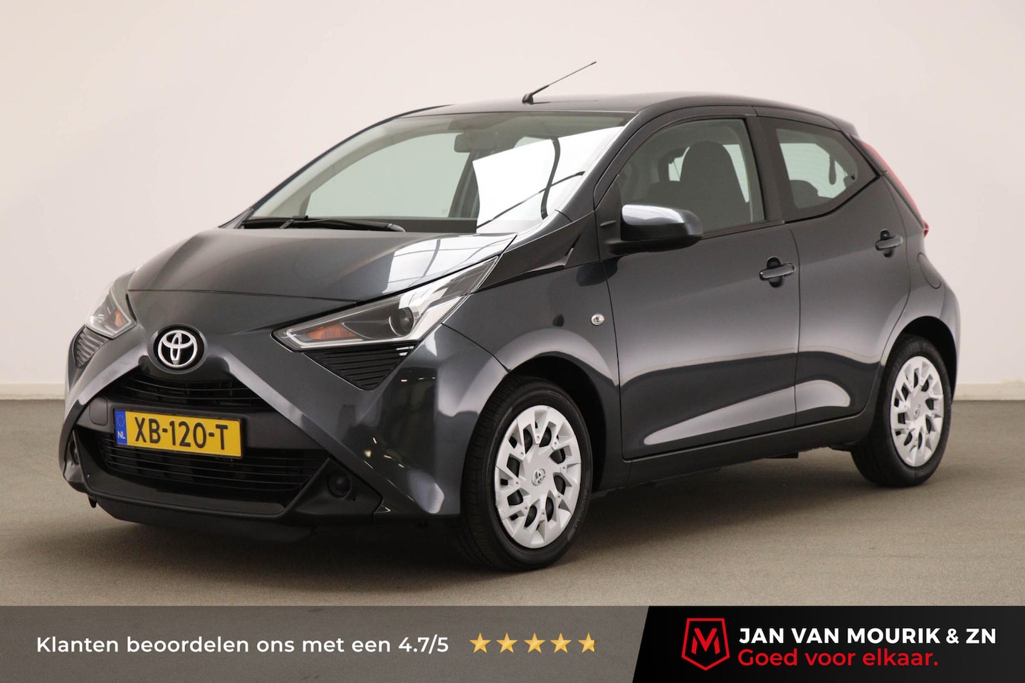 Toyota Aygo - 1.0 VVT-i x-play | MULTIMEDIA PACK | DAB | APPLE | CAMERA - AutoWereld.nl