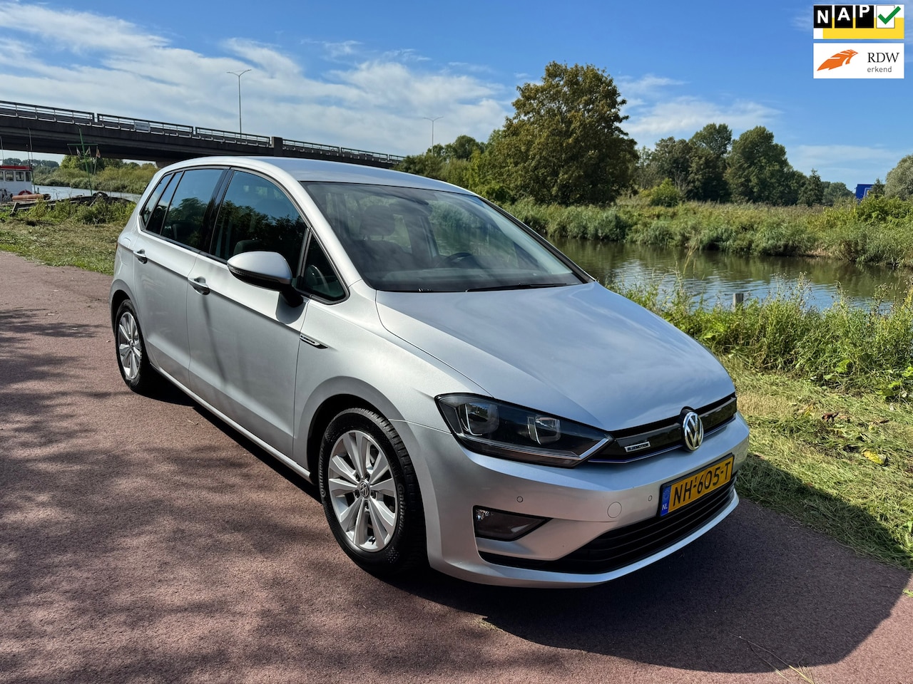 Volkswagen Golf Sportsvan - 1.0 TSI Comfortline |Luxe|PDC|Navi - AutoWereld.nl