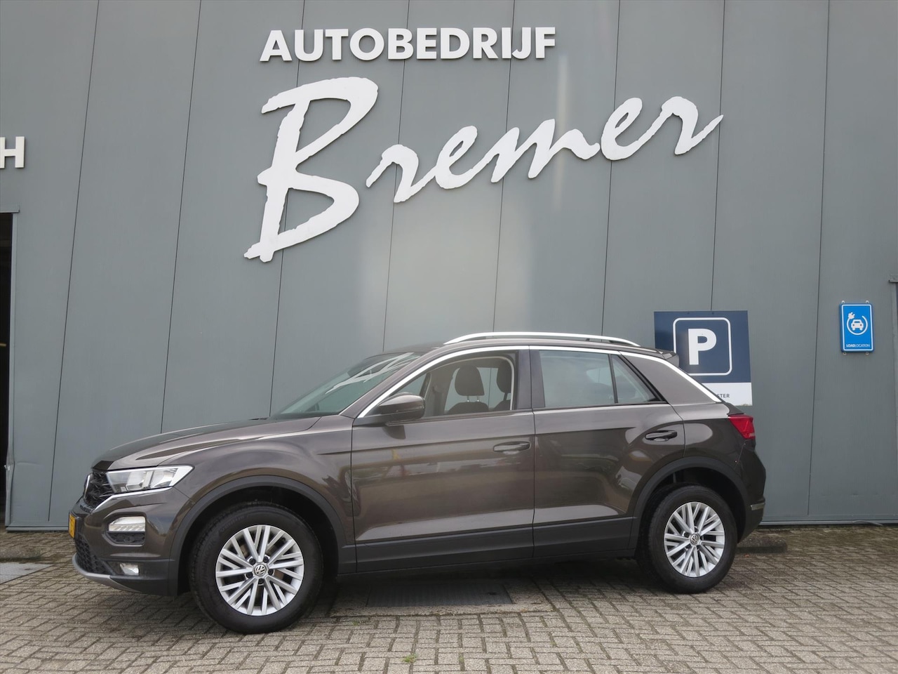Volkswagen T-Roc - 1.5 TSI 150pk Style Virtual cockpit Beats audio - AutoWereld.nl