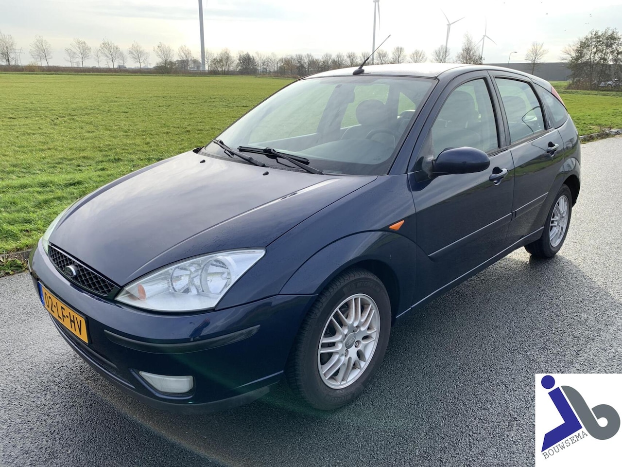 Ford Focus - Ghia, Airco, Navigatie, Lichtmetaal, 5 deurs! 1.6-16V Ghia - AutoWereld.nl