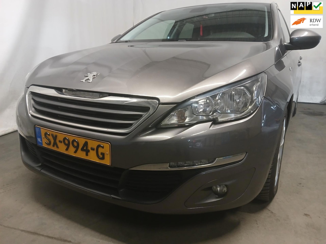 Peugeot 308 SW - 1.2 PureTech Style OLIE VERBRUIK!!! - AutoWereld.nl