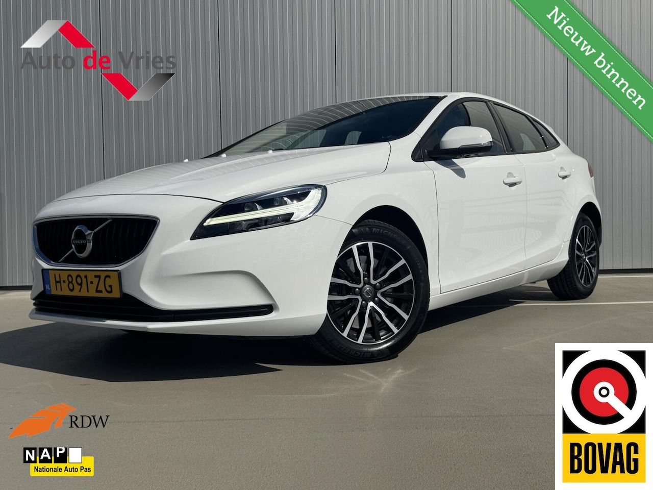 Volvo V40 - 1.5 T2 Polar|Dealeronderhouden|LED|NL-Auto - AutoWereld.nl