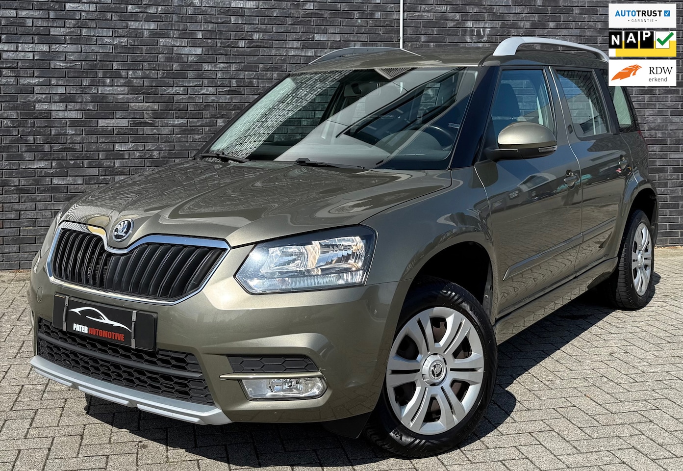 Skoda Yeti - 1.2 TSI Greentech Automaat|Navigatie|Trekhaak|Dealer Onderhoud|Elekt pakket - AutoWereld.nl