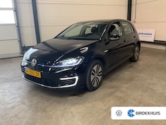 Volkswagen e-Golf - E-DITION 136 pk | SoH 91% | Apple Carplay | Cruise controle | Navigatie | Led koplampen |