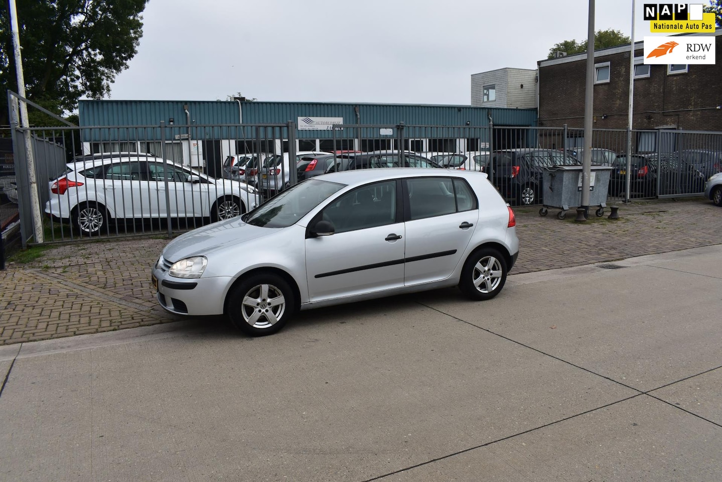 Volkswagen Golf - 1.6 FSI Turijn 1.6 FSI Turijn - AutoWereld.nl