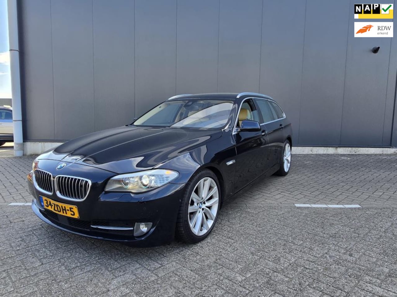 BMW 5-serie Touring - 535xi High Executive /Night Vision/Soft Close/Bang&olufson/Fullll - AutoWereld.nl