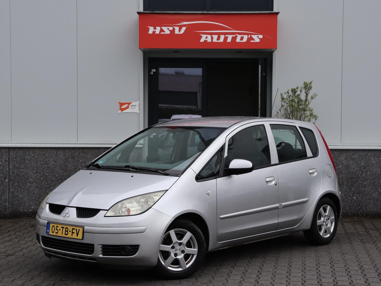 Mitsubishi Colt - 1.3 Heartbeat airco LM - AutoWereld.nl