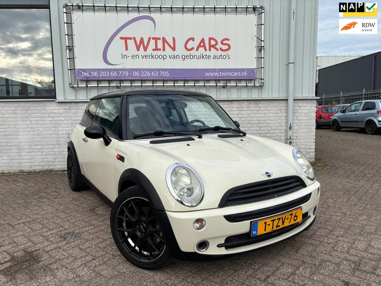 MINI Cooper - Mini 1.6 Pepper bak defect - AutoWereld.nl