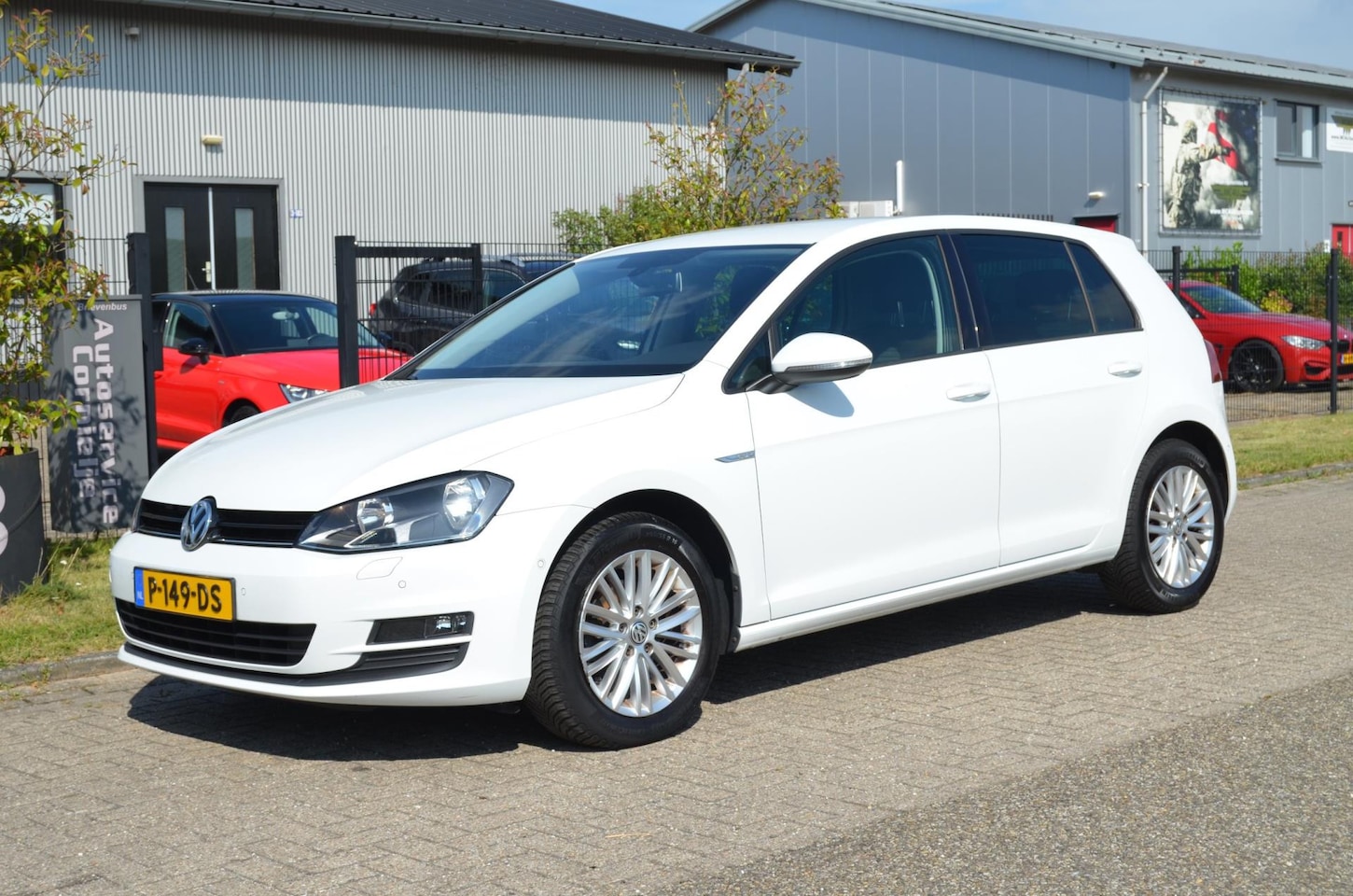 Volkswagen Golf - 1.2 TSI Trendline Clima|PDC|Stoelverwarming - AutoWereld.nl