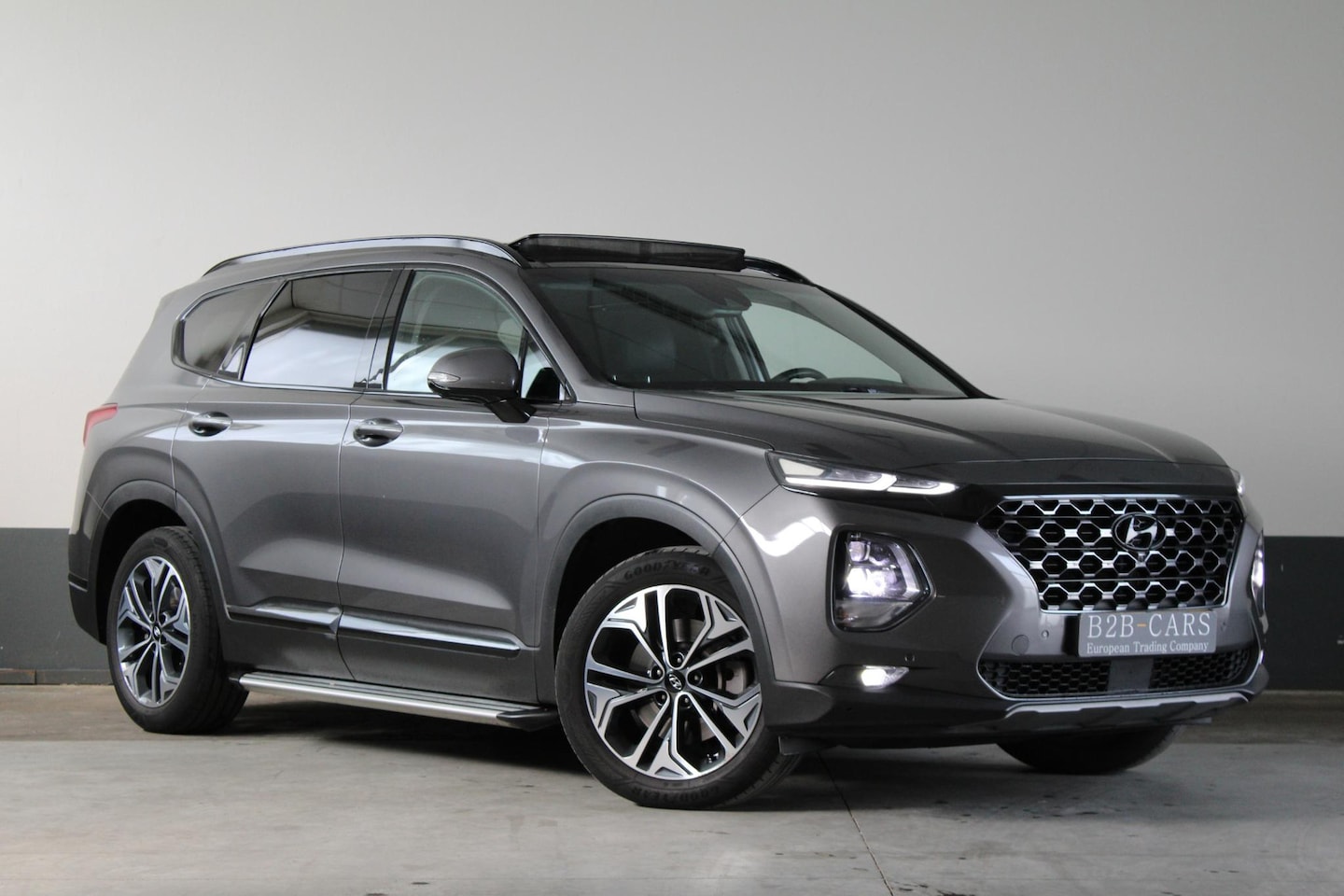 Hyundai Santa Fe - 2.2 CRDi Premium 7p. Panorama - Leder - LED - Head-Up - AutoWereld.nl