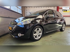 Peugeot 208 - 1.2 PureTech Style Pack Plus/Cima/Pano/Navi/Cruise