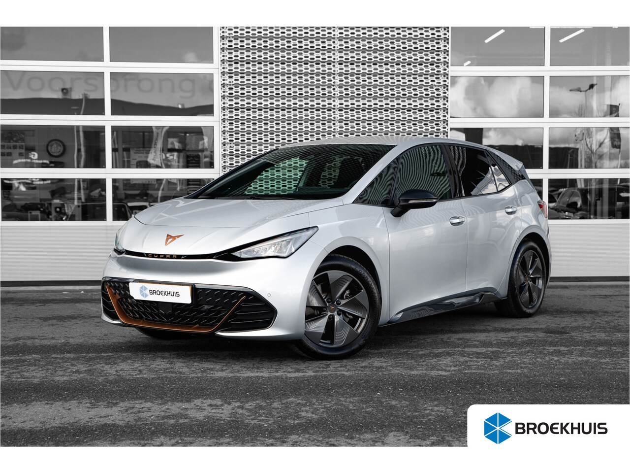 CUPRA Born - Impulse 62 kWh | Airco (automatisch) | Apple Carplay/Android Auto | Keyless start - AutoWereld.nl