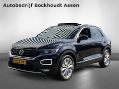 Volkswagen T-Roc - 1.5 TSI Sport | Panorama Dak | LED | Digitaal Display