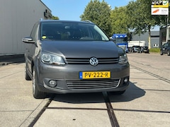 Volkswagen Touran Cross - 1.6 TDI Highline Leer/Pano/Navi/Stoelver/Pdc