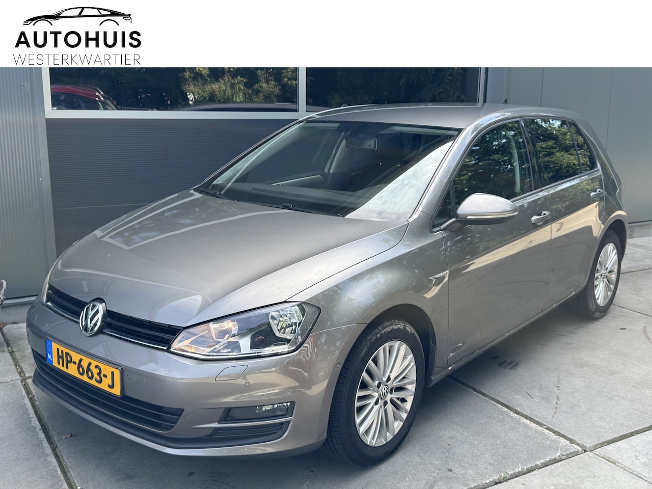 Volkswagen Golf - 1.2 TSI 85pk H5 Cup Trendline Navigatie Camera LMV - AutoWereld.nl