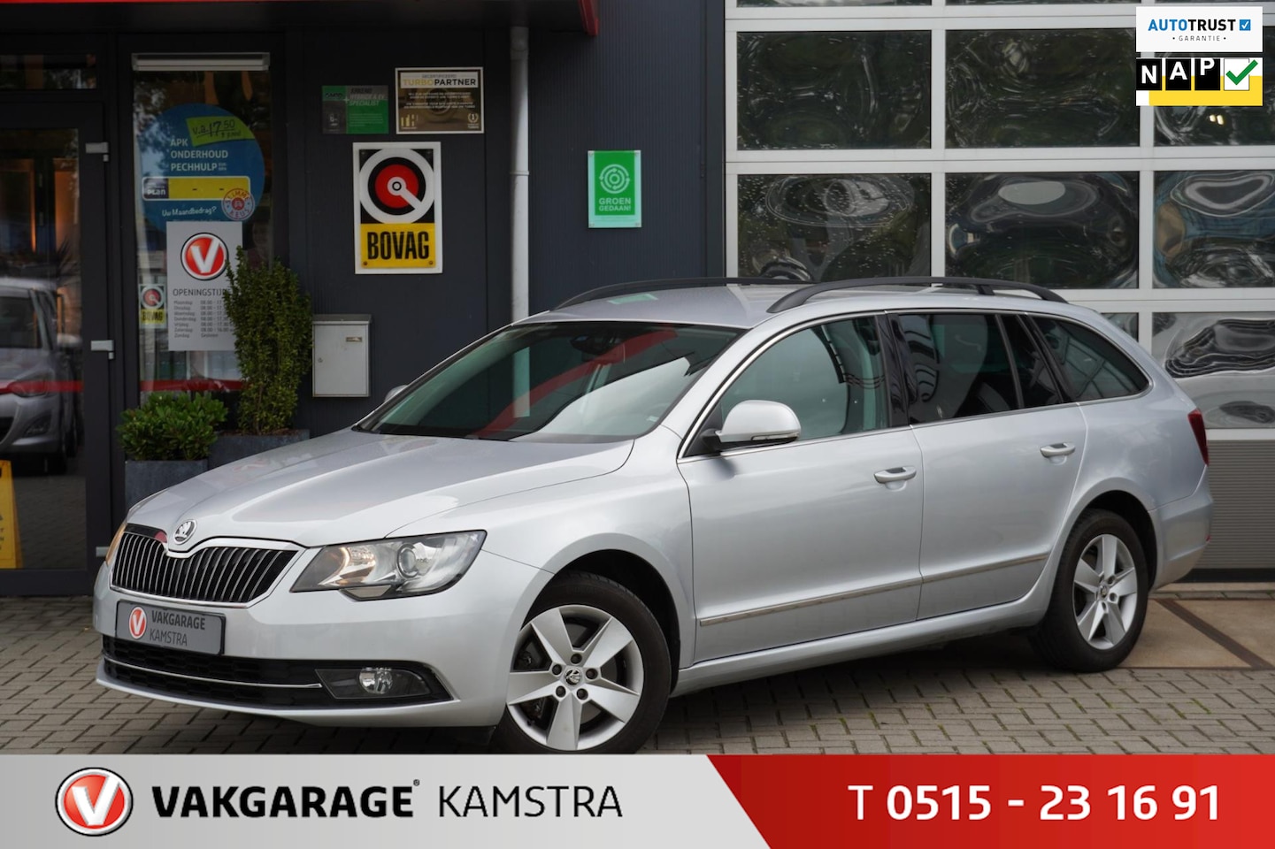 Skoda Superb Combi - 1.8 TSI DSG 161PK Clima/Cruise/Navi/Trekh - AutoWereld.nl