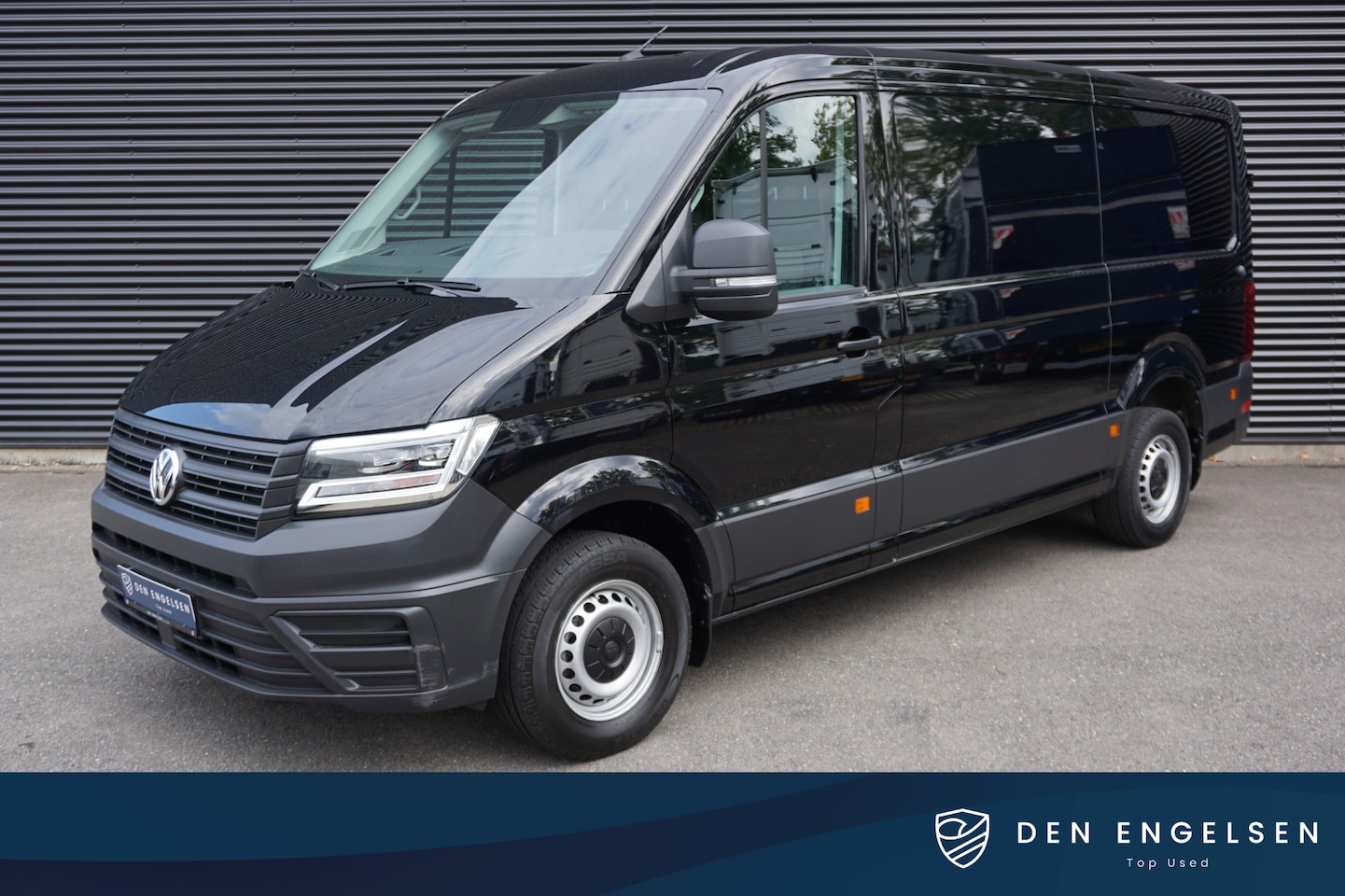 Volkswagen Crafter - 30 | 140 PK | L3H2 | App-Connect | Camera | Trekhaak | 270 Graden Deuren - AutoWereld.nl