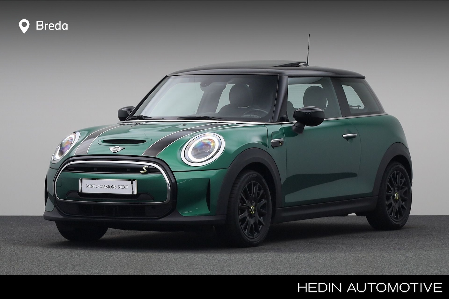 MINI Mini-Electric - Business Edition 33 kWh | 16" LM Victory Spoke zwart |  Glazen panoramadak |  MINI Navigat - AutoWereld.nl